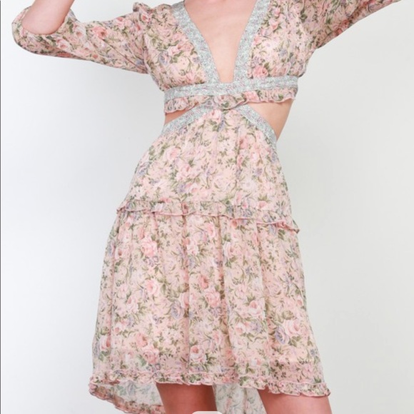 Romantic floral dress Resort vibes - Picture 1 of 4